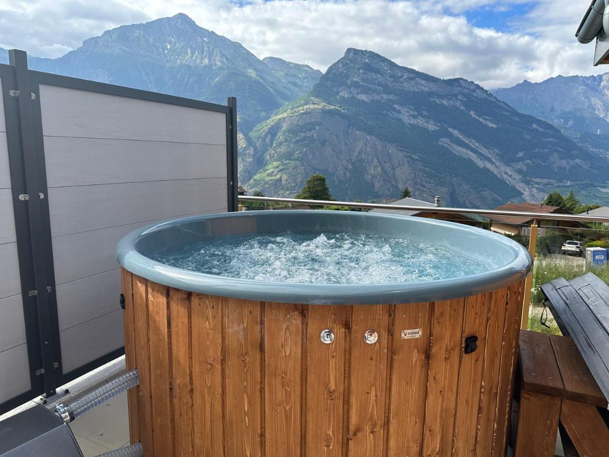 Chambres D'Hotes Les Louettes A Sapinhaut Canton Du Valais Saxon Eksteriør bilde
